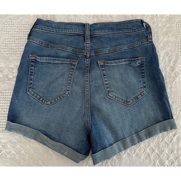 Hollister Women's Ultra High Rise 3" Blue Jean Denim Cuffed Shorts Size 5 W 27 - Picture 2 of 5